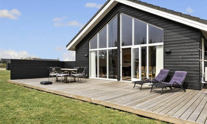 Skaven Strand House | 107 m² House ∙ 3 bedrooms ∙ 6 guests