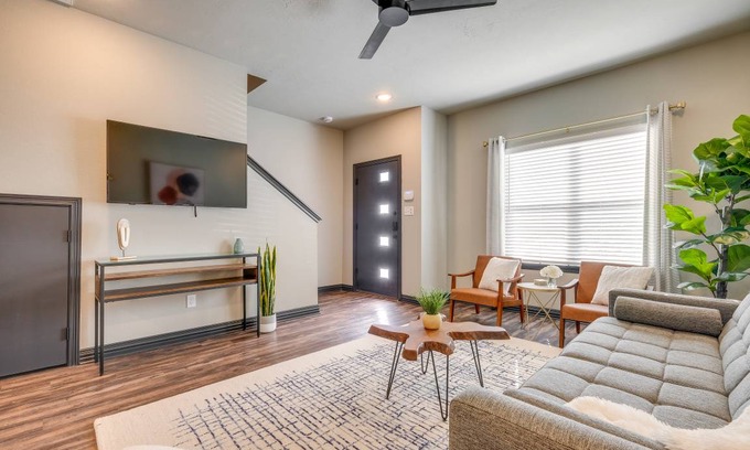 College Station Apartment | 108 m² Apartment ∙ 2 bedrooms ∙ 4 guests