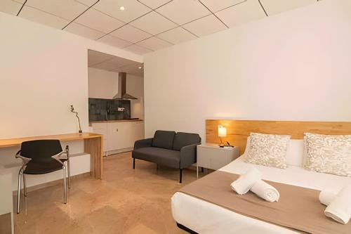 L'Amistat Apartment | 11 Nights studios