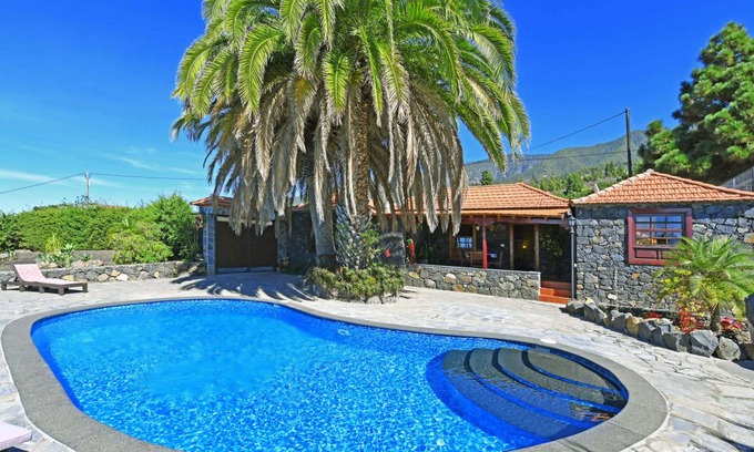 Arecida House | 110 m² House ∙ 2 bedrooms ∙ 4 guests