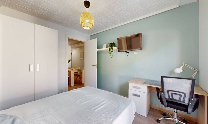 Elche Resort | 110 m² Private room ∙ 1 bedroom ∙ 1 guest