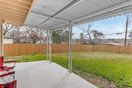 West San Antonio House | 111 m² House ∙ 3 bedrooms ∙ 6 guests