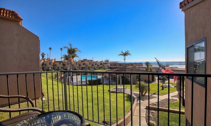 Downtown House | 113 Pismo Shores: 2 BR, 1.5 BA Townhouse in Pismo Beach, Sleeps 6