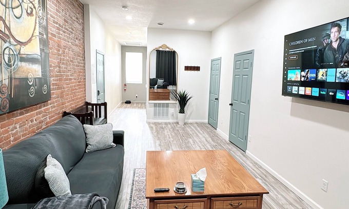 Dubuque Apartment | 115#303/Vintage Meets Modern: Contemporary Loft