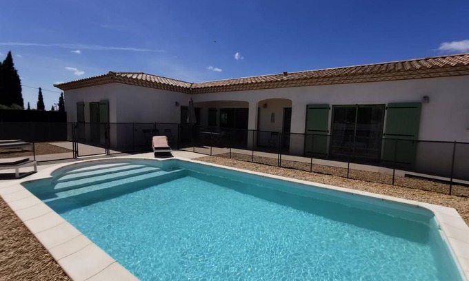 Gigean House | 116 m² House ∙ 3 bedrooms ∙ 6 guests