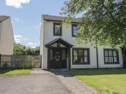 Eamont Bridge House | 12 Eamont Park