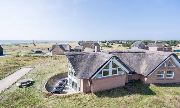 Blavand Strand House | 12 person holiday home in Blåvand