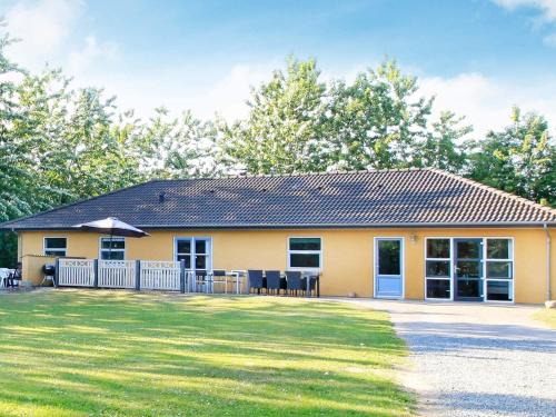 Sundstrup House | 12 person holiday home in Hojslev-By Traum