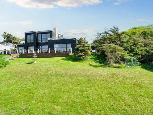 Udsholt House | 12 person holiday home in Græsted-By Traum