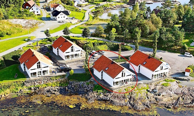 Jelsa House | 12 person holiday home in Jelsa