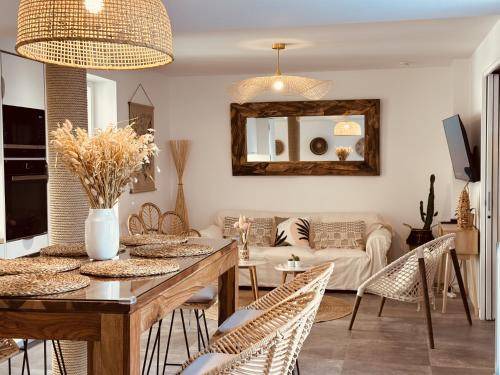 Poincare - Foch - Anatole France - Croix de Bourgogne Apartment | 120 m² Apartment ∙ 3 bedrooms ∙ 6 guests