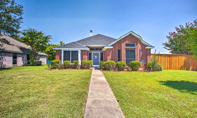 Rowlett House | 120 m² House ∙ 3 bedrooms ∙ 6 guests