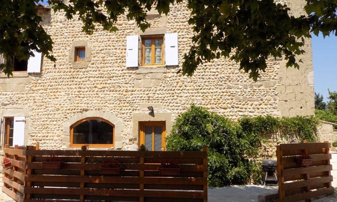Bourg-les-Valence House | 125 m² Gîte ∙ 3 bedrooms ∙ 8 guests