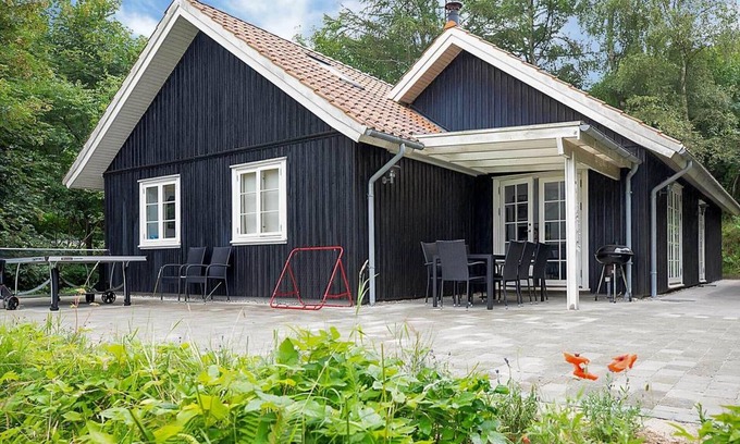 Ordrup House | 125 m² House ∙ 4 bedrooms ∙ 8 guests