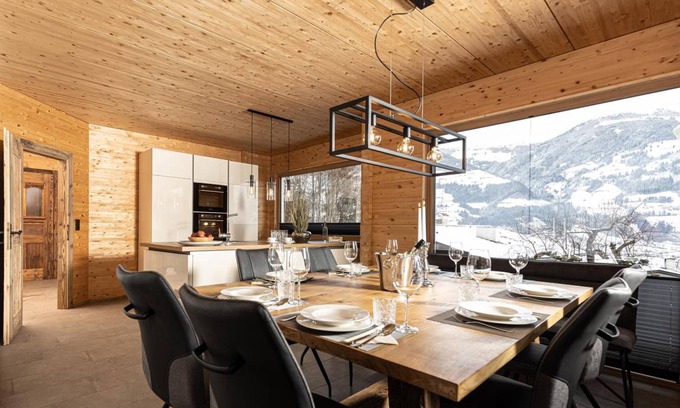 Fuegen House | 125 m² House ∙ 6 bedrooms ∙ 14 guests