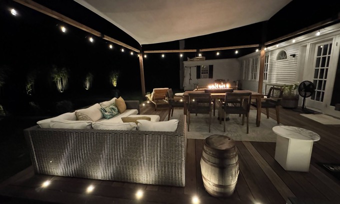 Bellport House | 13 By The Bay, Historic District Cottage, King Bed