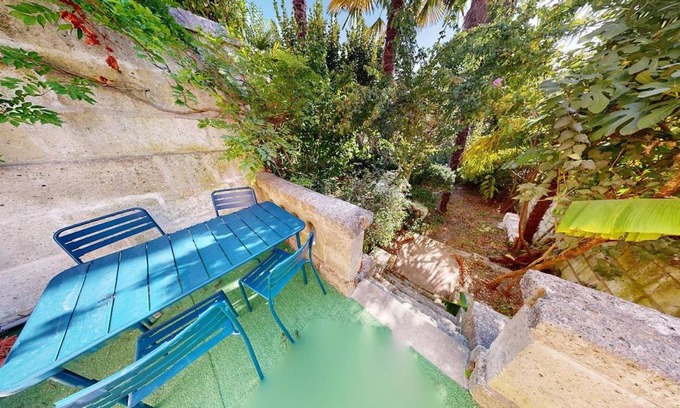 Angouleme Resort | 130 m² Private room ∙ 1 bedroom ∙ 1 guest