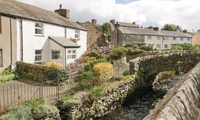 Cark House | 14 Low Row