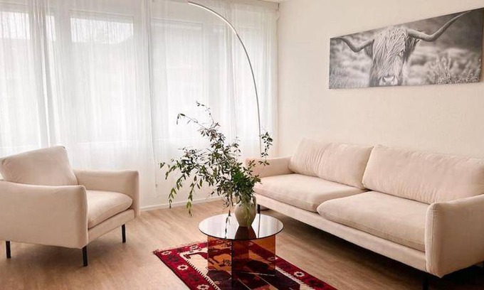 Oerlikon Apartment | 140 m² Apartment ∙ 4 bedrooms ∙ 10 guests