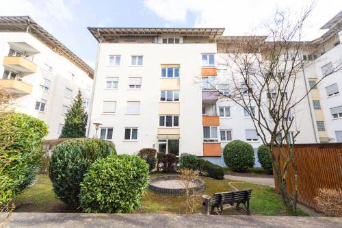 Plochingen Apartment | 140 m² Apartment ∙ 4 bedrooms ∙ 8 guests