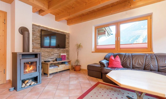 Oberkrimml Ski Chalet | 140 m² Chalet ∙ 4 bedrooms ∙ 12 guests