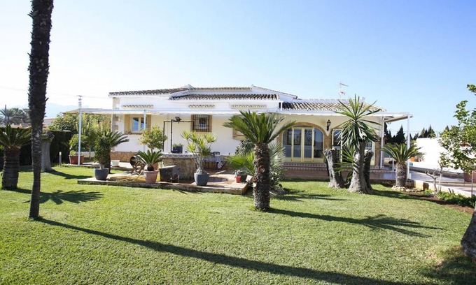 Almadrava Beach Villa | 140 m² Villa ∙ 4 bedrooms ∙ 7 guests