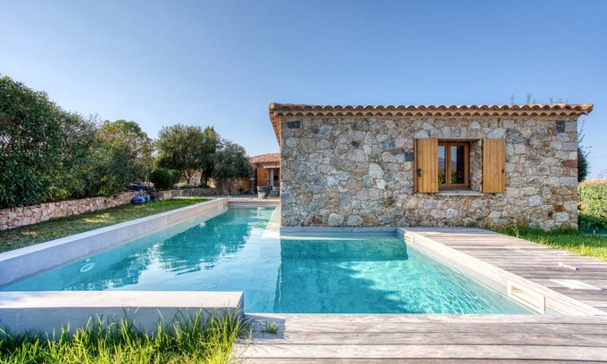 Marine de Saint Ambroggio Villa | 140 m² Villa ∙ 4 bedrooms ∙ 8 guests
