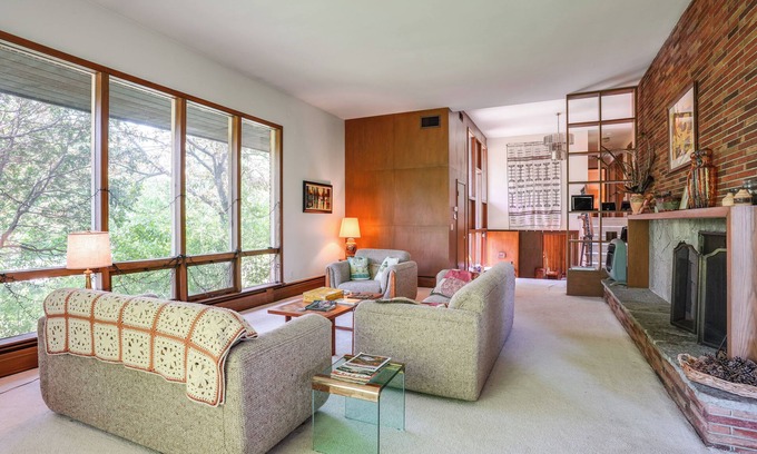 Minnetonka House | 15 Mi to Downtown Minneapolis: Retreat on 5 Acres