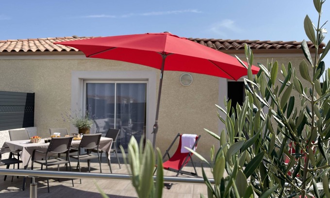 Neffies House | 15 mn Pézenas, comfortable 4* house with sunny terrace and private parking.