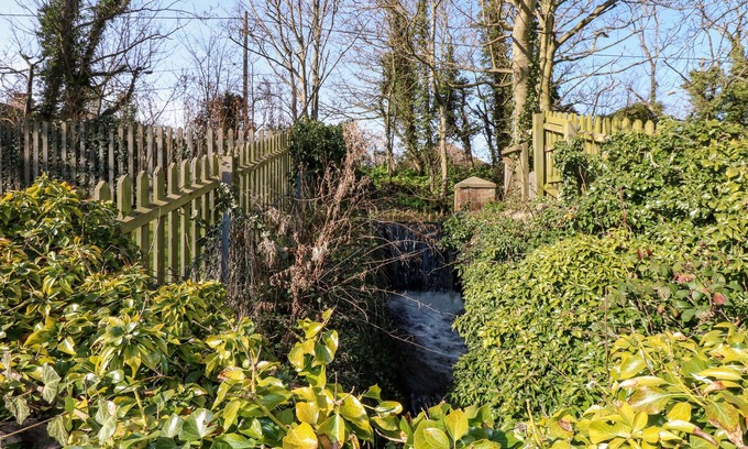 Mundesley Cottage | 15 The Dell