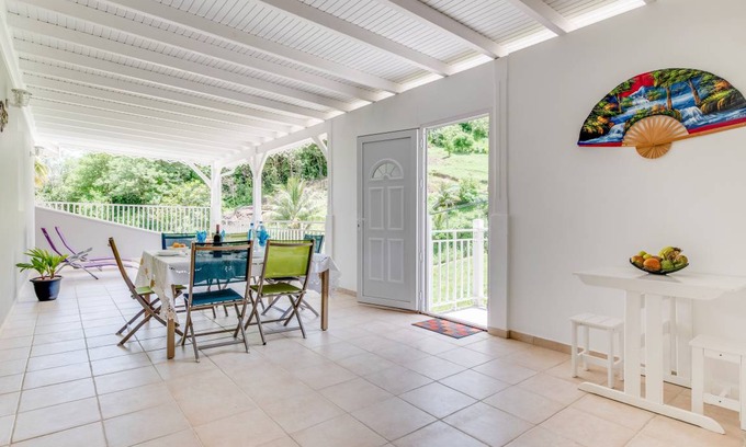 Le Morne-Vert Apartment | 150 m² Apartment ∙ 2 bedrooms ∙ 4 guests