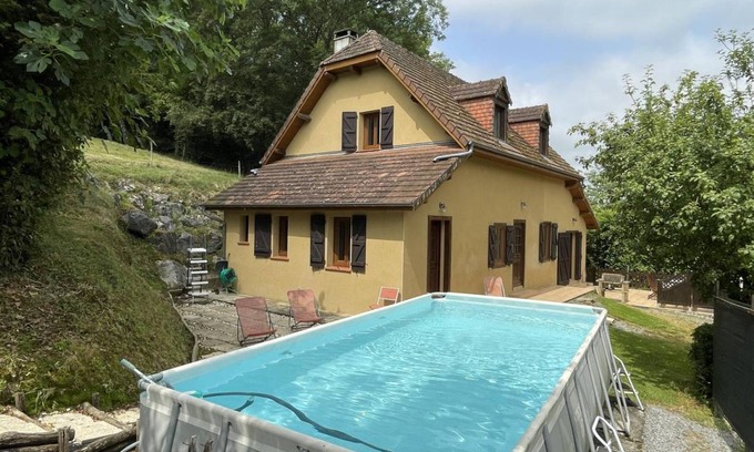 Burosse-Mendousse House | 150 m² Gîte ∙ 2 bedrooms ∙ 6 guests