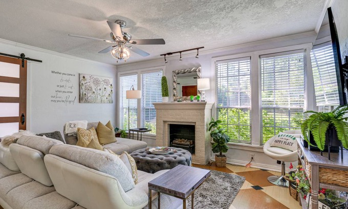 Brenham House | 150 m² House ∙ 3 bedrooms ∙ 8 guests