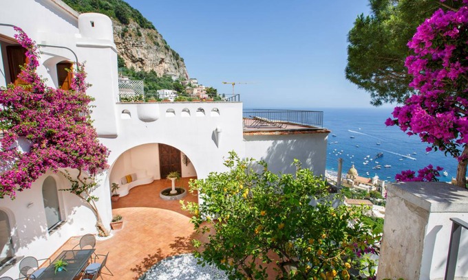 Liparlati Villa | 150 m² Villa ∙ 3 bedrooms ∙ 6 guests