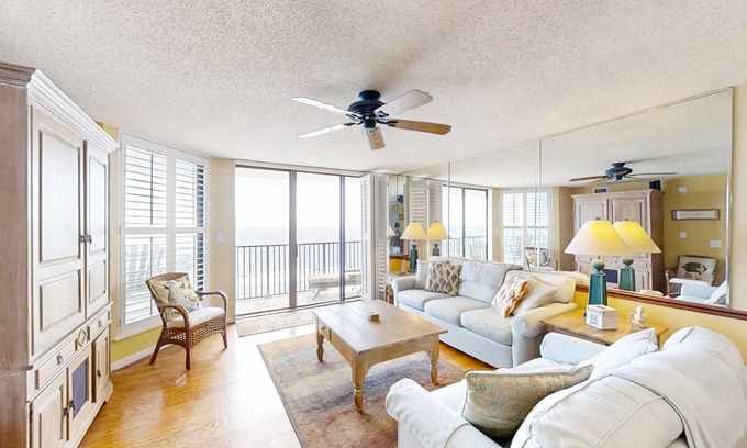 Windy Hill Condo | 153 m² Condo ∙ 4 bedrooms ∙ 9 guests