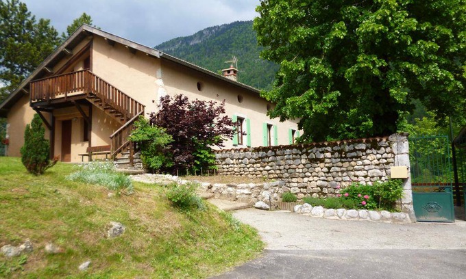 Saint-Agnan-en-Vercors House | 160 m² Gîte ∙ 8 bedrooms ∙ 15 guests
