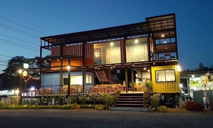 Phatthana Nikhom Hotel | 168 Pattana
