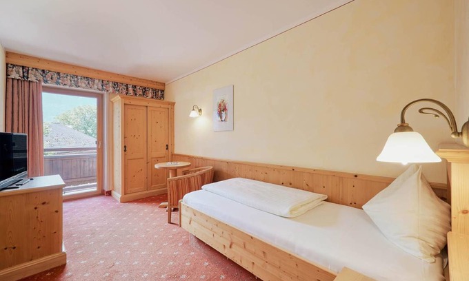 Ebbs Hotel | 17 m² Hotel ∙ 1 bedroom ∙ 1 guest