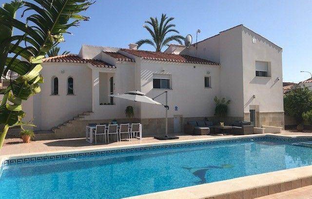 La Siesta House | 170 m² House ∙ 3 bedrooms ∙ 8 guests