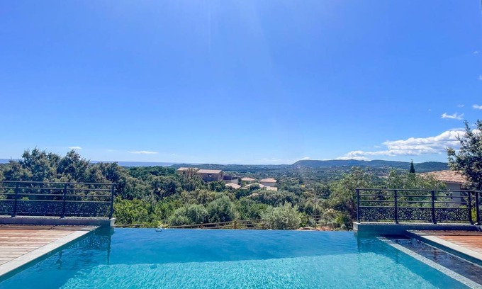 Pinarellu Villa | 170 m² Villa ∙ 5 bedrooms ∙ 10 guests