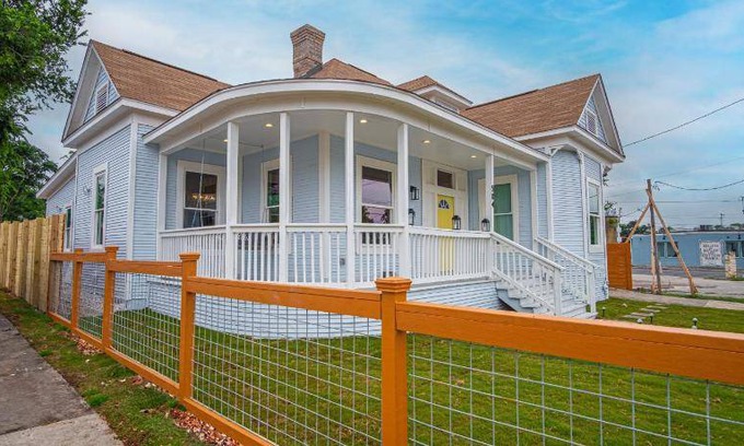 Near East Side House | 172 m² House ∙ 4 bedrooms ∙ 12 guests