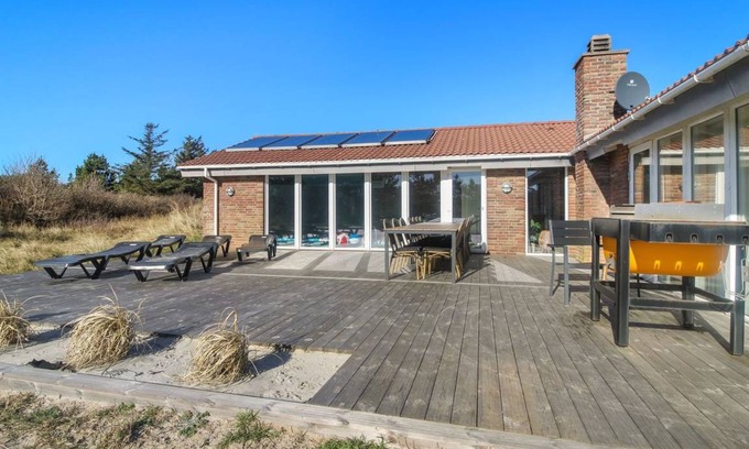 Sondervig House | 180 m² House ∙ 1 bedroom ∙ 12 guests