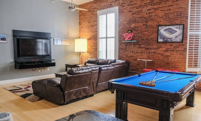 Wholesale District Apartment | 1800 Sq Ft Loft Downtown Near Convention Center