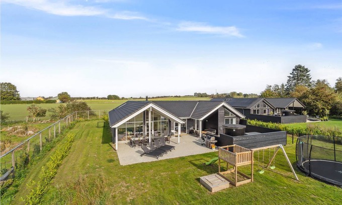Frederikssund Municipality House | 186 m² House ∙ 5 bedrooms ∙ 14 guests