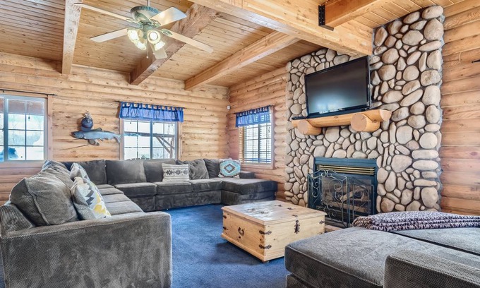 Timber Lakes House | 186 m² House ∙ 6 bedrooms ∙ 16 guests