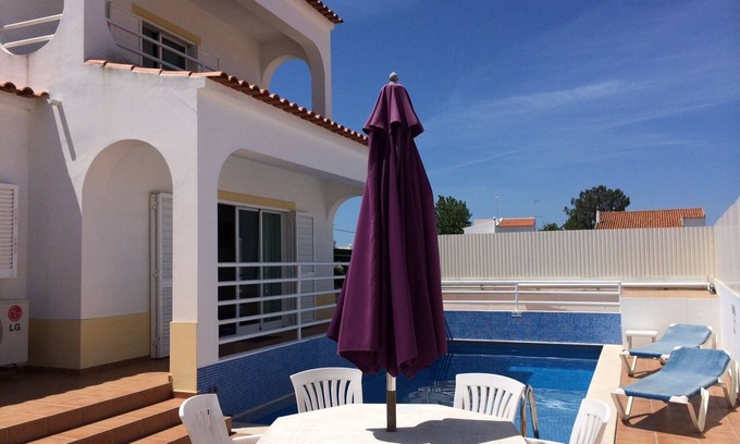 Porches Villa | 187 M² House With Pool - Air Conditioning Next To Beaches