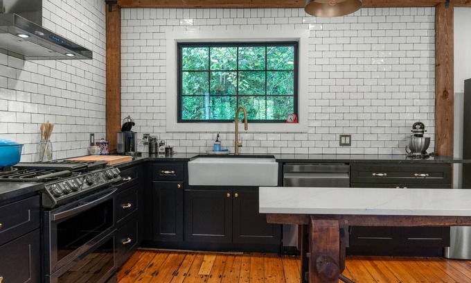 Williamstown Other | 1875 Modern Renovated 7 Acres with Post & Beam Barn and Charm - Close to Skiing
