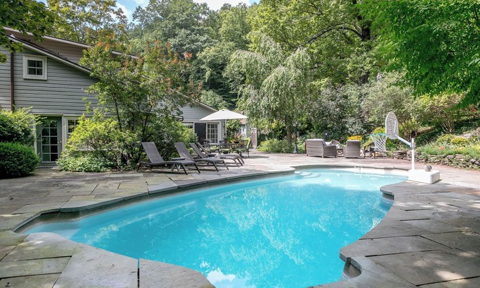 Lake Hill House | 1876 Eyebrow Colonial Home on 36 acres, with pool and fully loaded game room