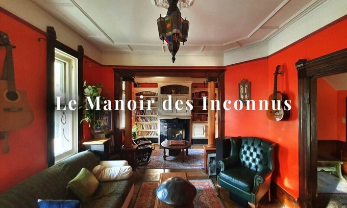 Namur Cottage | 1898 Private Artistic Victorian Manor & Creative Space with Spa