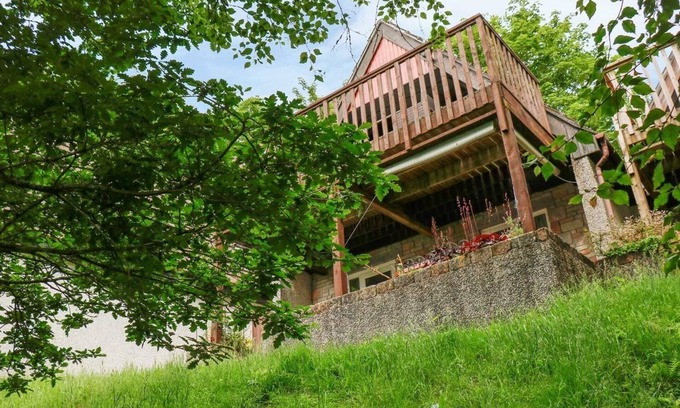 Saint Ann's Chapel Cottage | 19 Honicombe Park